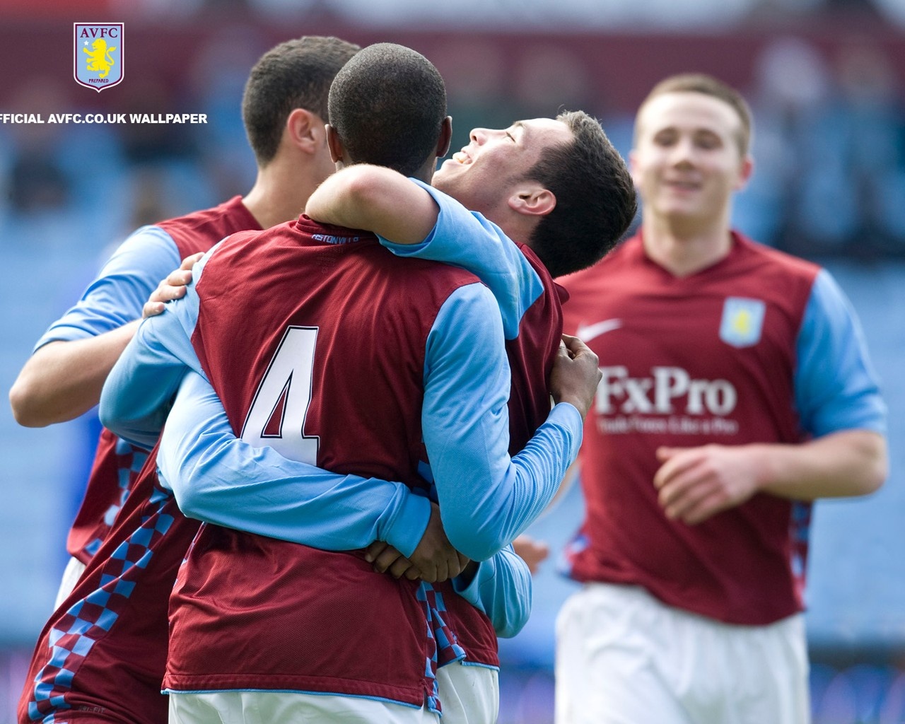 篮球火箭球队连续两场取胜