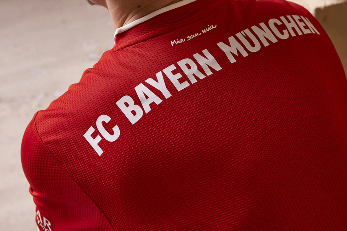 荷甲战报：瓦伊萨破门后染红，奈梅亨2-2战平阿贾克斯（荷甲快讯：瓦伊萨先破门后染红，奈梅亨2-2逼平阿贾克斯）