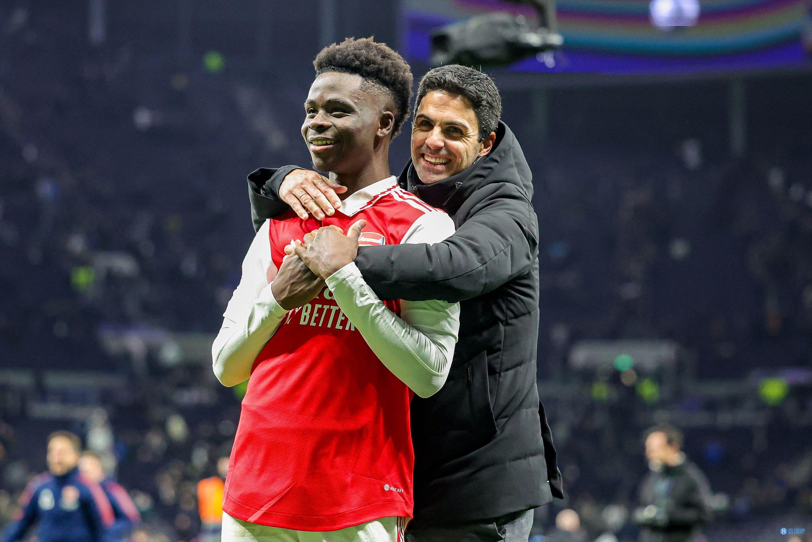 记者：马奎尔、德利赫特、谢什科缺席今日曼联训练