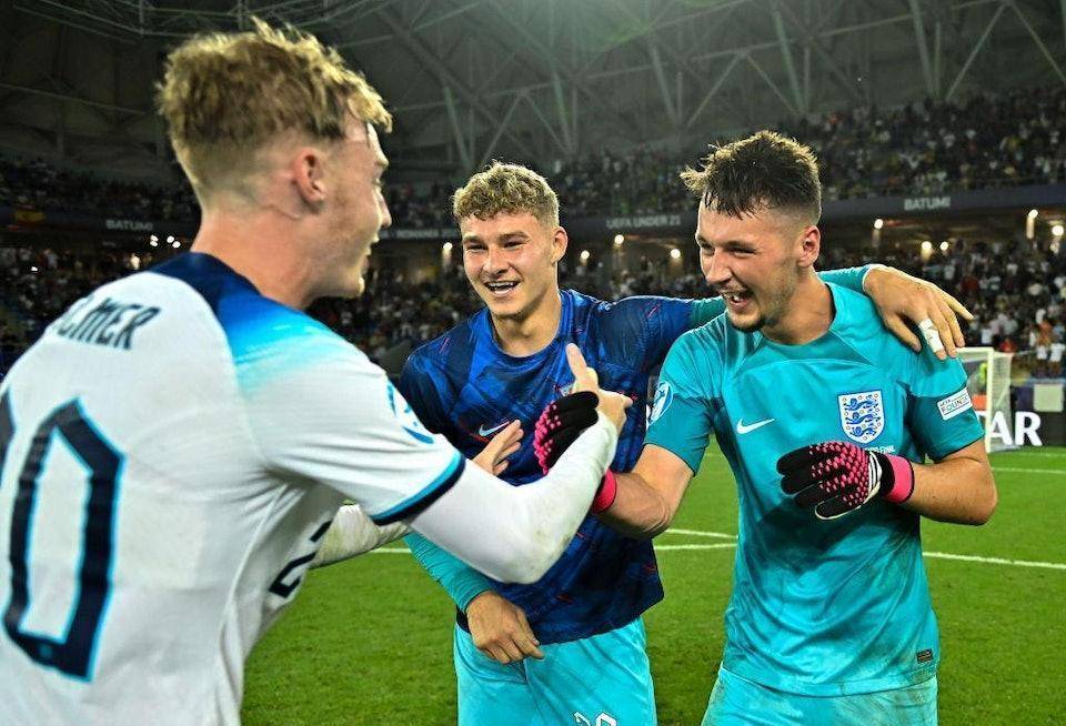 有前锋了，意媒：埃文-弗格森已参加罗马合练，周末可能复出