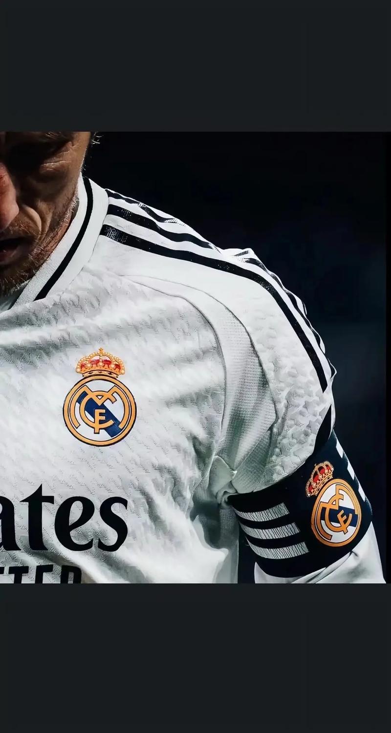 罗马诺：尤文知道三家英超俱乐部联系了道路，球员希望转会（罗马诺：尤文知悉三家英超队已与道路接触，球员有意转会）