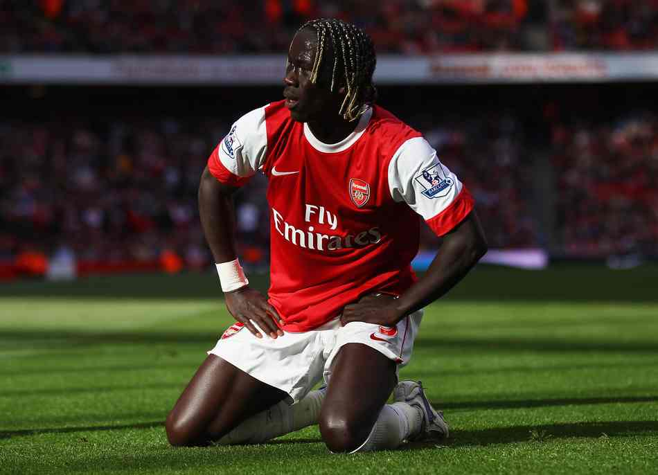 官方：老特拉福德新增6000个安全站立席，本轮正式启用（官宣：老特拉福德增设6000个安全站席，本轮起启用）