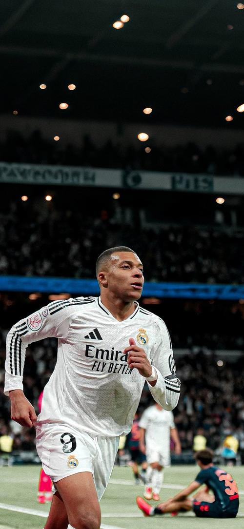 马特乌斯：施洛特贝克去其他队能赚更多，但多特的前景非常棒