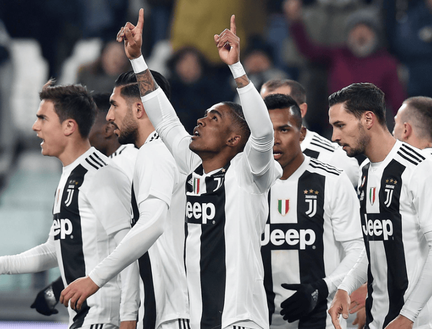 2025／26赛季英超：曼联vs伯恩茅斯！争四红魔撞上樱桃克星（2025／26英超焦点：曼联迎战伯恩茅斯，冲四之战遇樱桃克星）