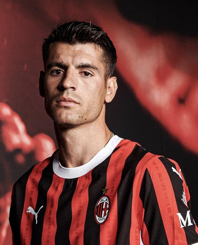 哈兰德自曝：女友看球看到“吐”，靠烹饪、玩游戏维系感情