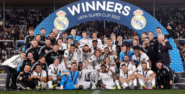 足球英超球队因球迷冲突被罚款，场面一度失控（英超俱乐部因球迷冲突遭罚，现场一度失控）