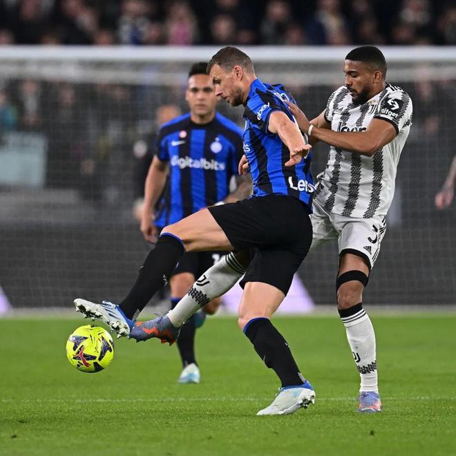 光州FC官方：任命前助理教练李正圭为球队新帅，接替李正孝（光州FC官宣：前助教李正圭出任主帅，接棒李正孝）